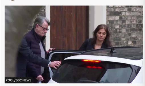 英国前驻美大使曼德尔森遭伦敦警方逮捕