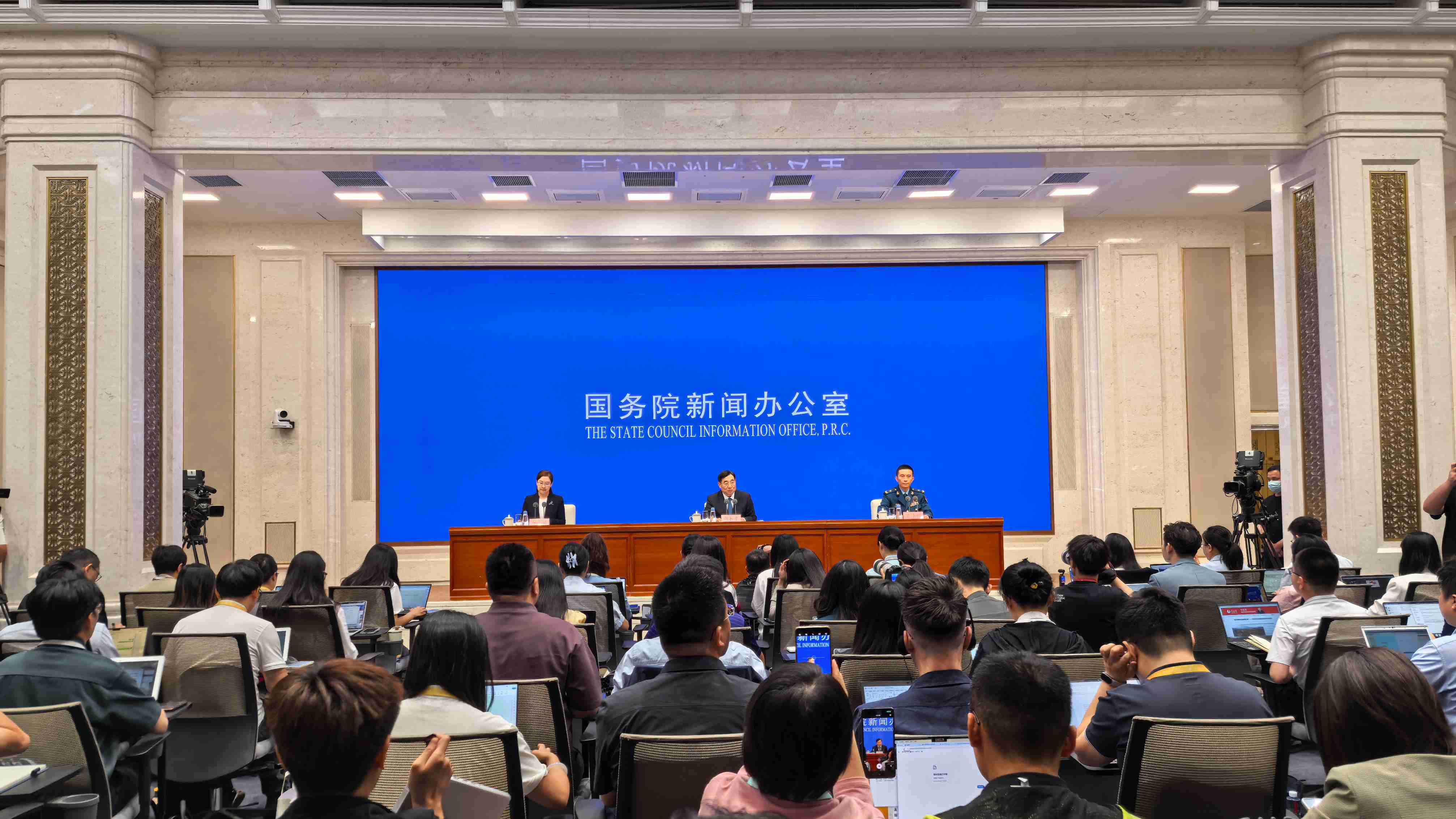 国新办就中国人民抗日战争暨世界反法西斯战争胜利80周年纪念活动总体安排举行发布会 