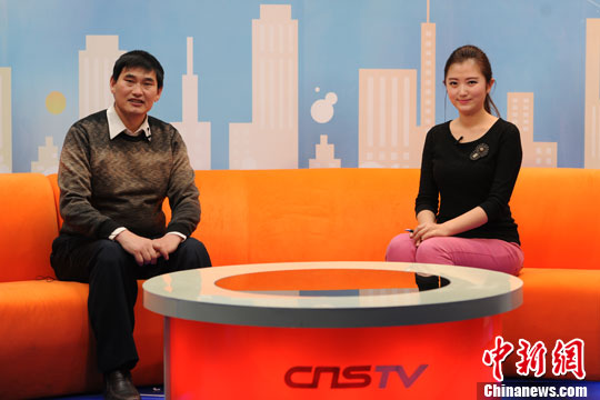 “大衣哥”朱之文谈“孝道”:孝敬不分钱多少